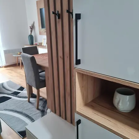 Apartamento Gorska Oaza 2 *