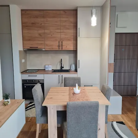 Apartamento Gorska Oaza 2 *
